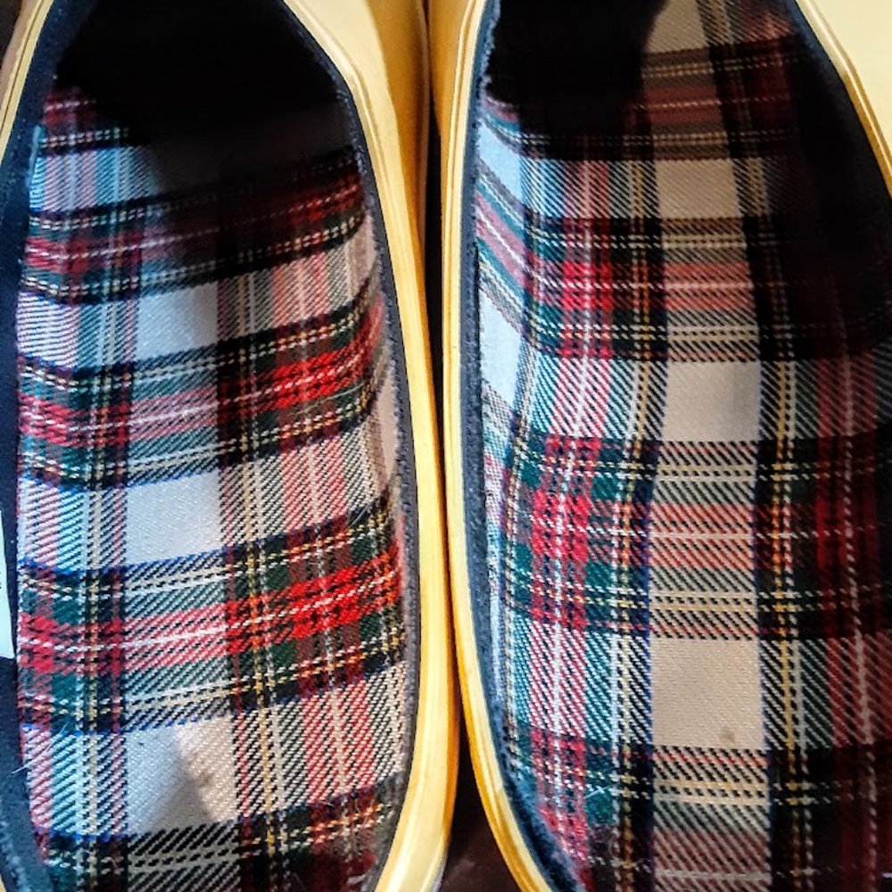BRIGHT YELLOW LANDS END SLIP-ON RUBBER SHOES WITH PLAID LINING  SIZE 8 - Picture 3 of 6